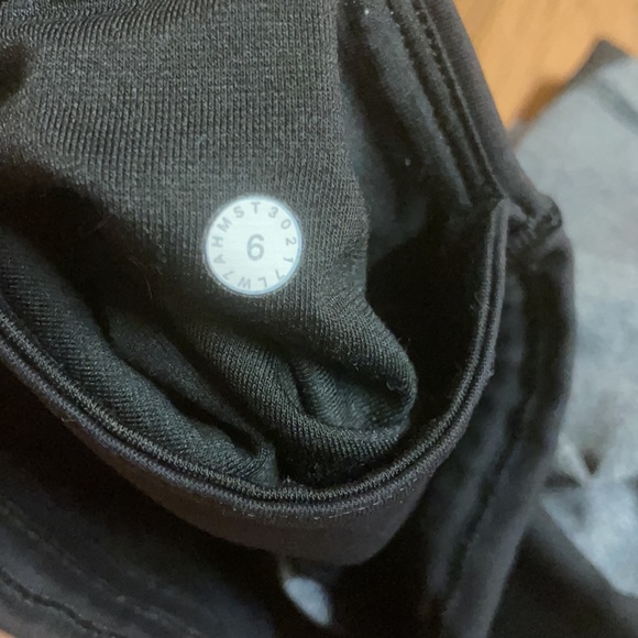 Lululemon - Picture 3 of 6